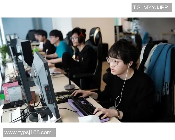 聚焦DOTA2RNG战队近期状态分析与未来发展展望 聚焦DOTA2RNG战队近期状态分析与未来发展展望